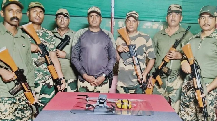 भारत-पाक सीमा पर बीएसएफ की बड़ी कार्रवाई, तस्करी की तीन कोशिशें नाकाम, चार गिरफ्तार